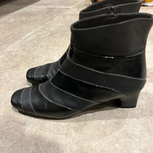 Elegant Black Ankle Boots